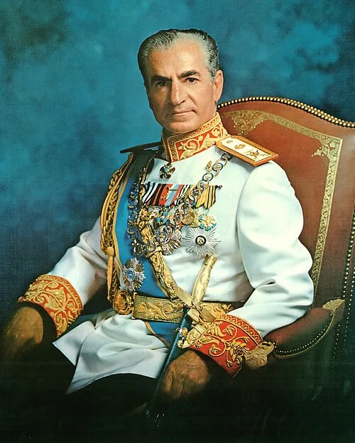 Mohammad_Reza_Pahlavi_1973_portrait